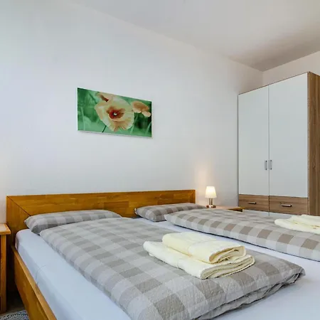 דירה Haus Alexander מיירסבורג