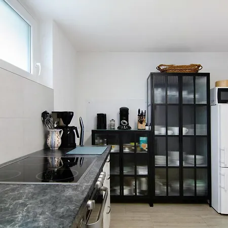 Haus Alexander דירה *